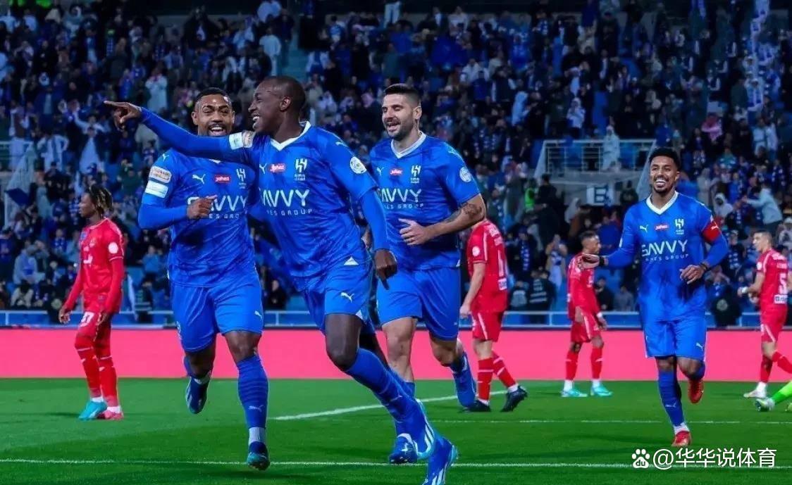 足球联赛中两支劲旅将进行一场对决 足球联赛中两支劲旅将进行一场对决