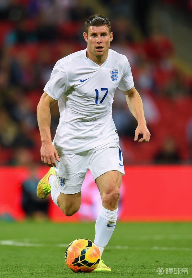 英格兰队捍卫荣誉，成功卫冕冠军头衔