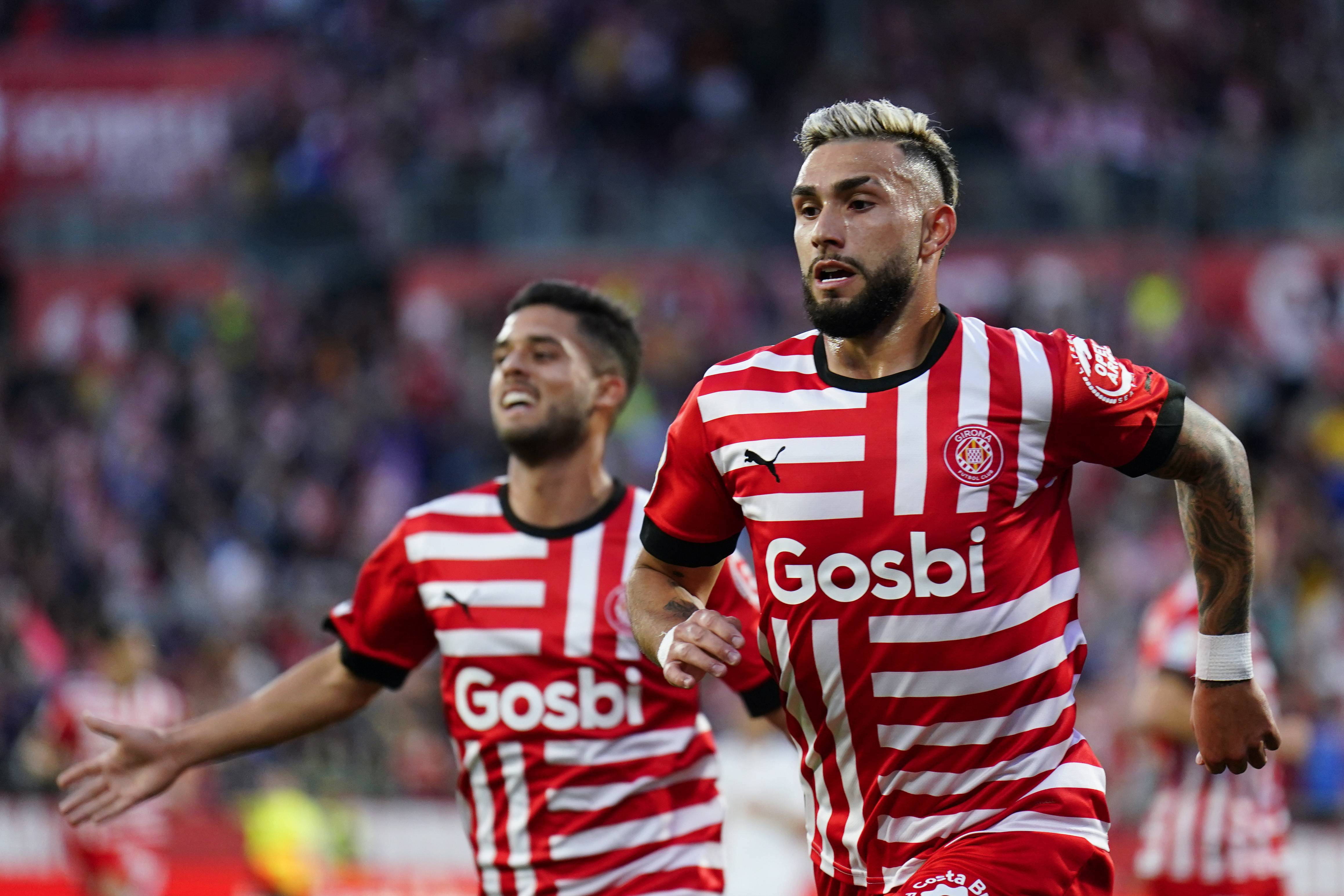 爱游戏体育官网-帕尔马新援表现抢眼，球队士气大增的简单介绍