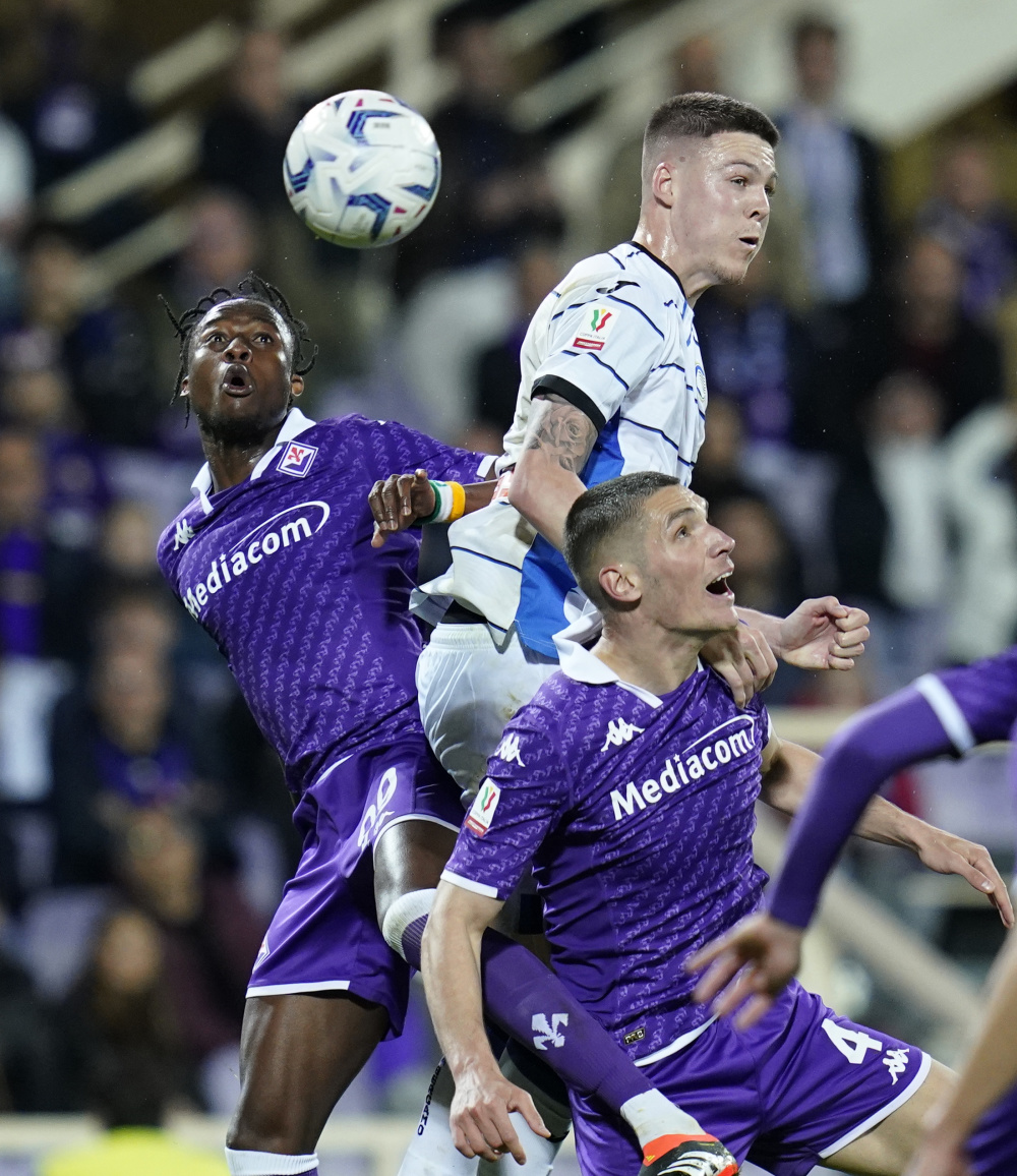 佛罗伦萨中场离队，引发球迷不满的简单介绍