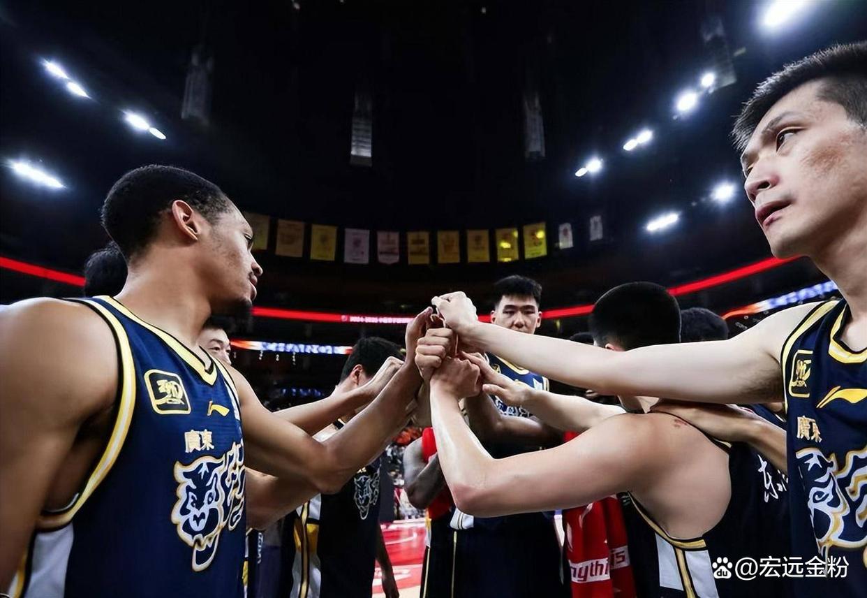 爱游戏app下载-关于广东宏远官宣签约四川新疆双外援，提升战斗力的信息