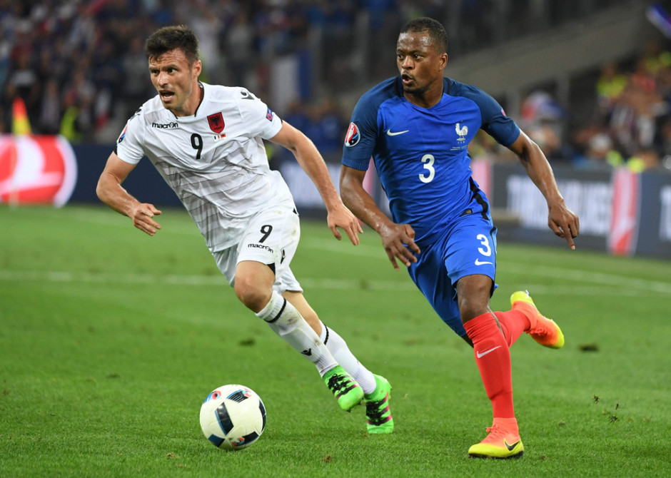 阿尔巴尼亚晋级，球迷欢庆欧洲杯之夜的简单介绍