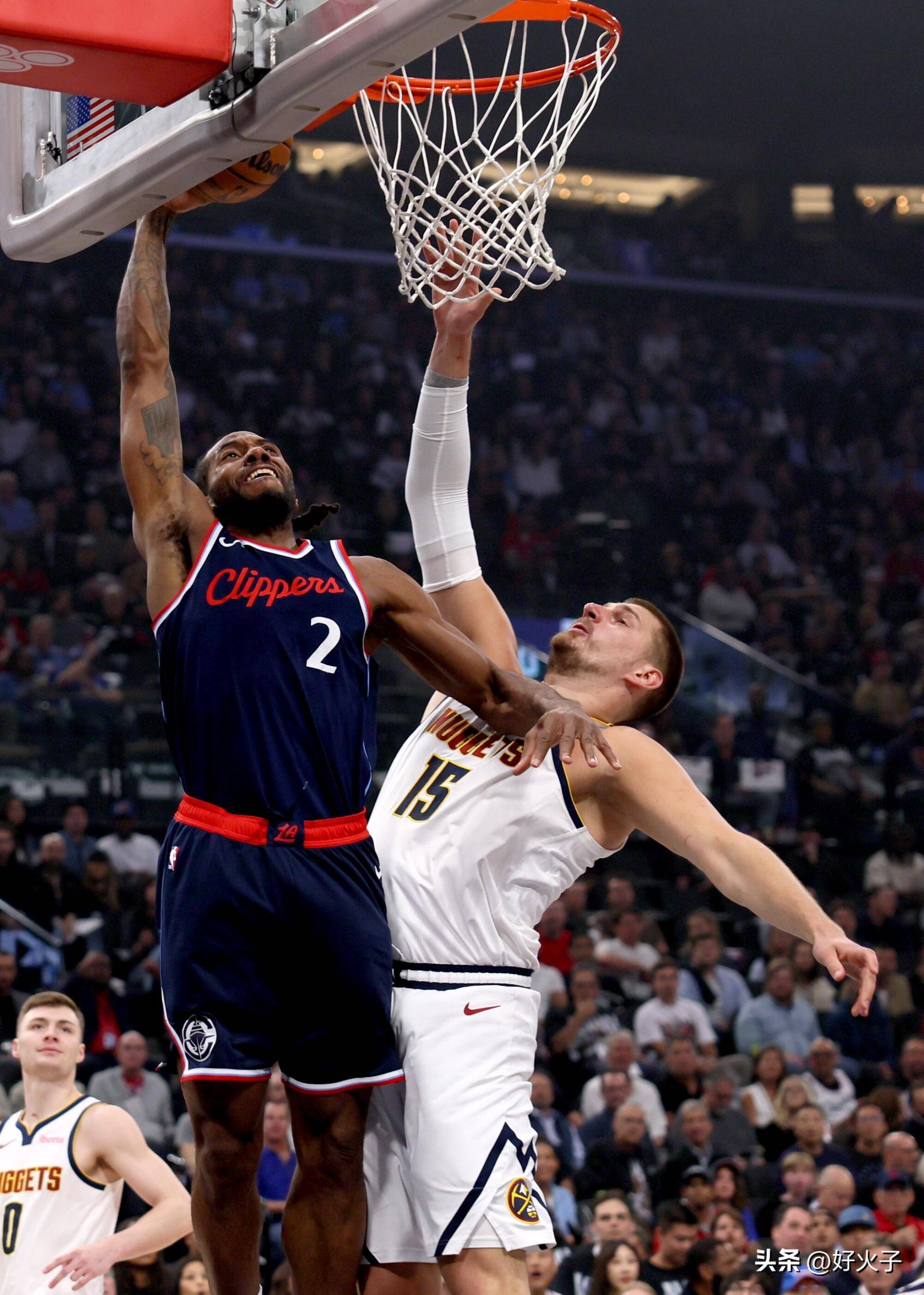 开拓者主场大胜快船，保持不败