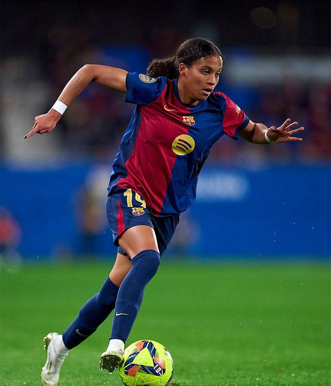 爱游戏app下载-意大利女足豪取胜利，晋级国际杯四强