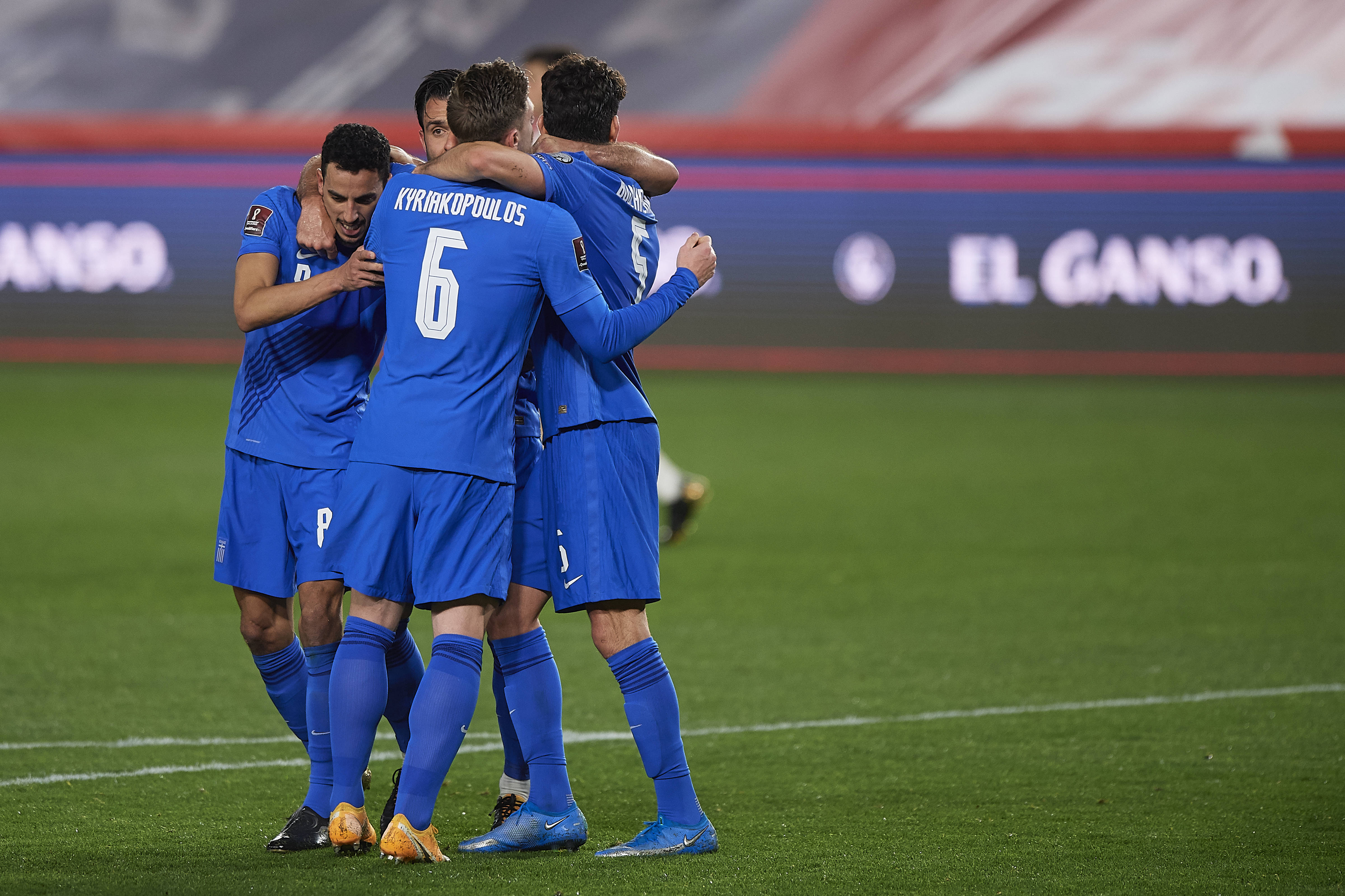 希腊球队在比赛中展示出色表现