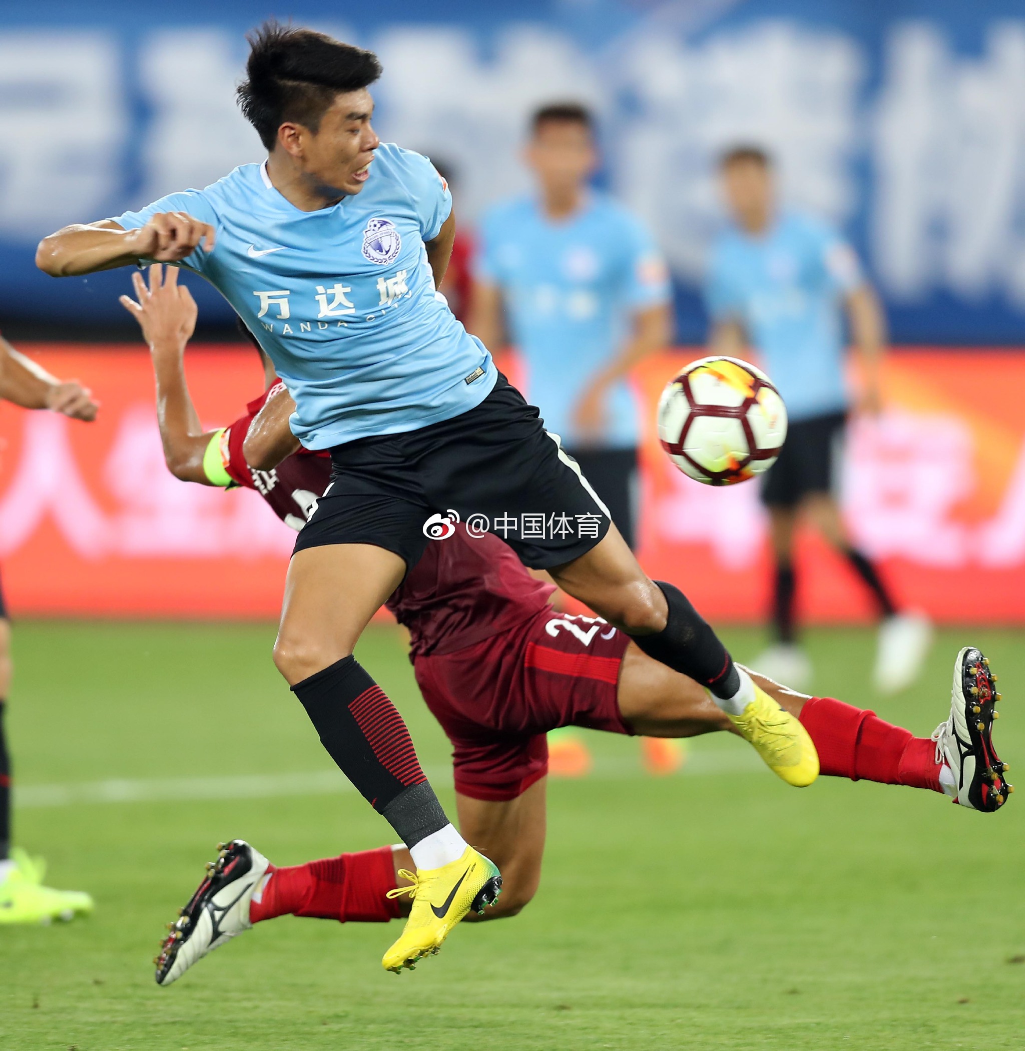 包含河北华夏主场遭遇失利，争冠希望渺茫！的词条