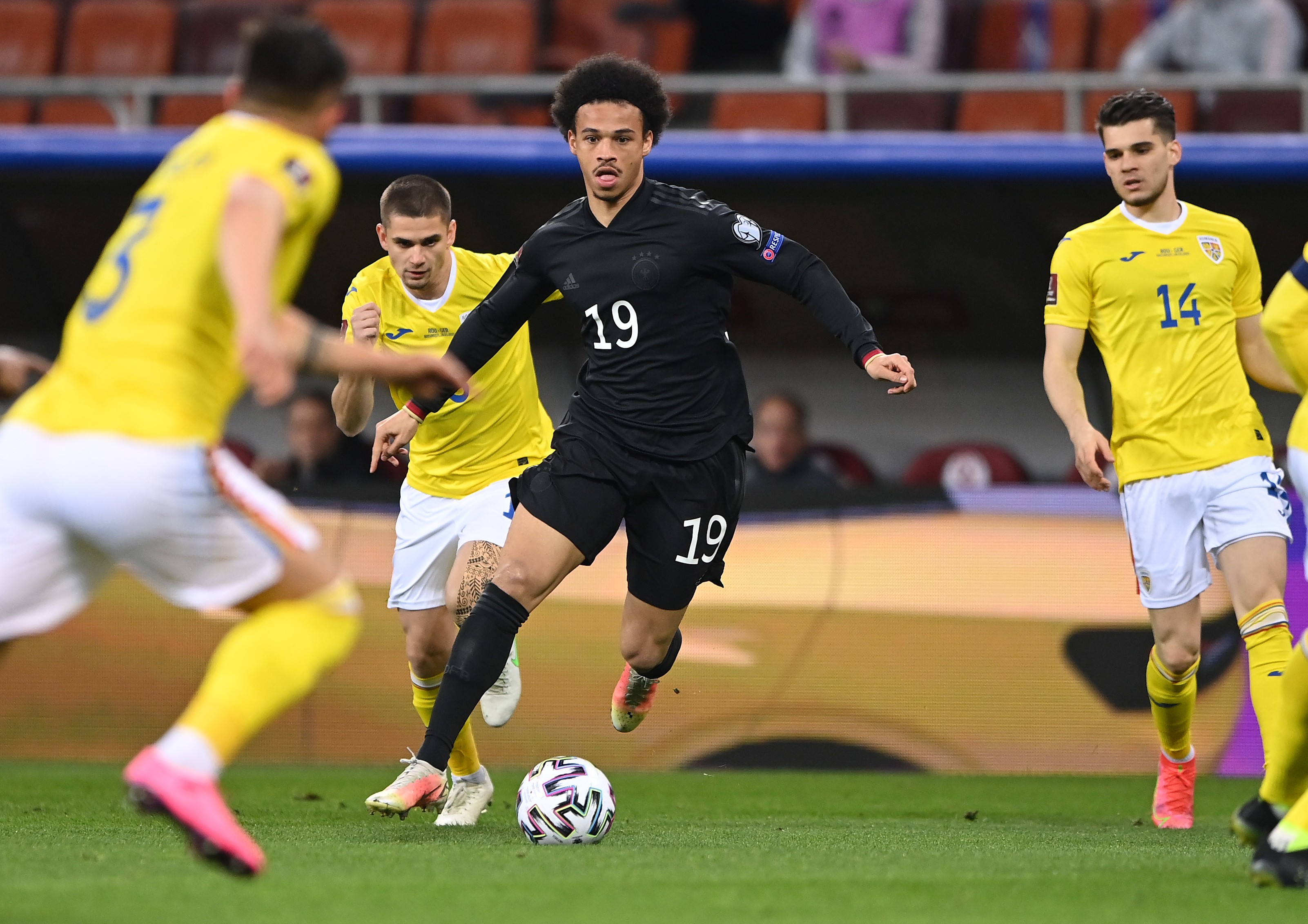 门兴格拉德巴赫带着胜利回家的简单介绍